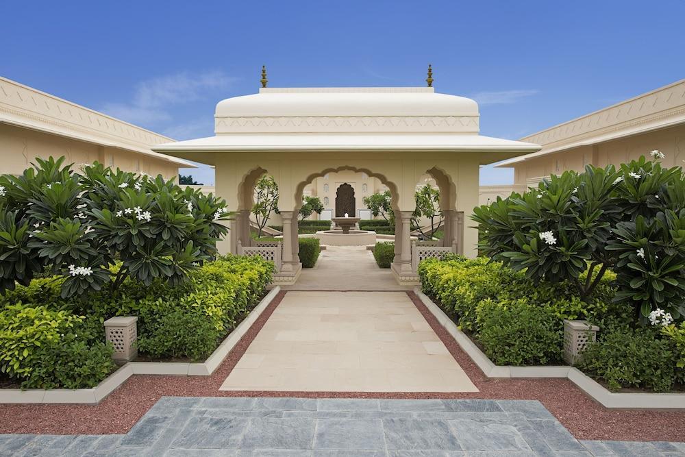 The Oberoi Sukhvilas Spa Resort, New Chandigarh Khizrabad Eksteriør billede